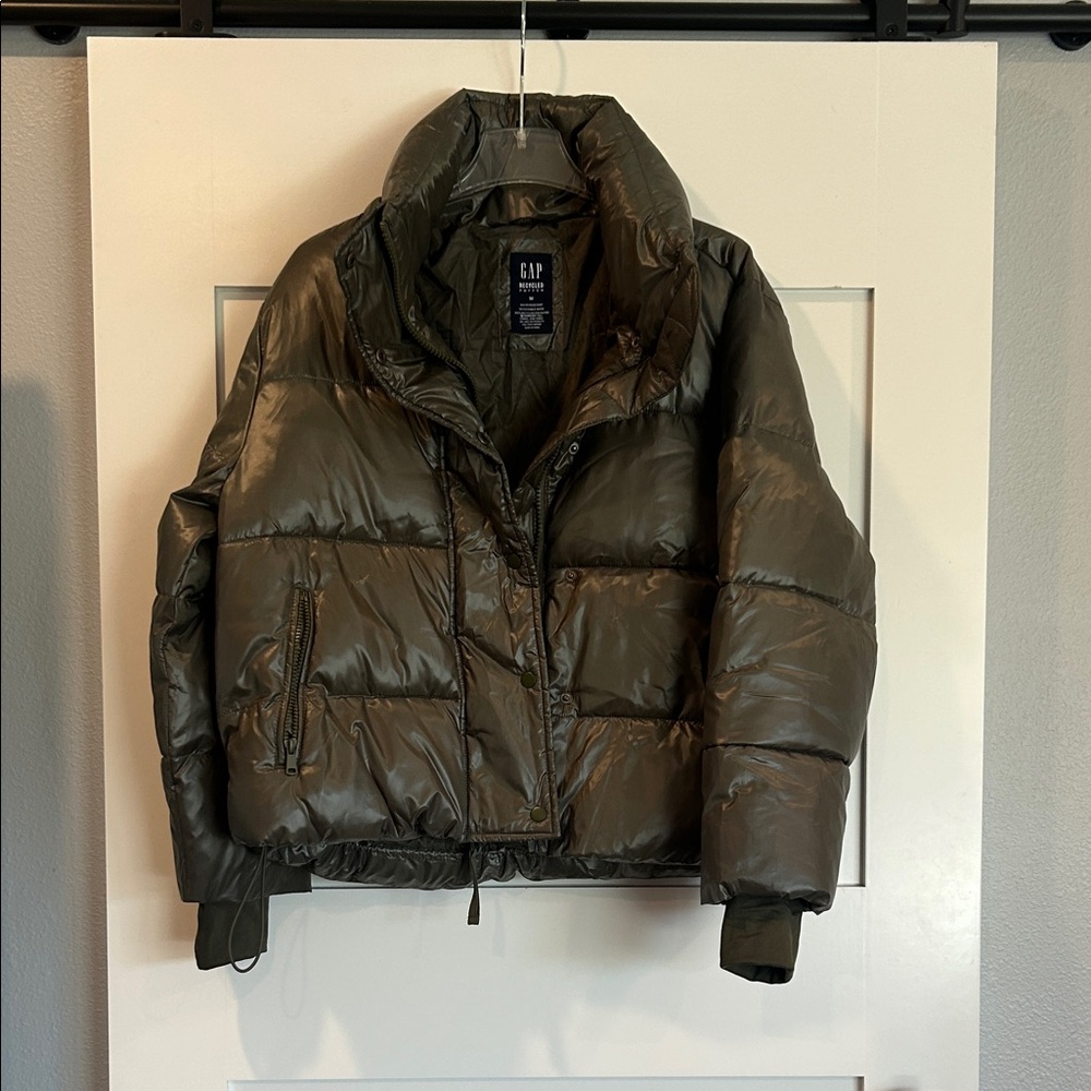 GAP Women's Dark Green Puffer Coat